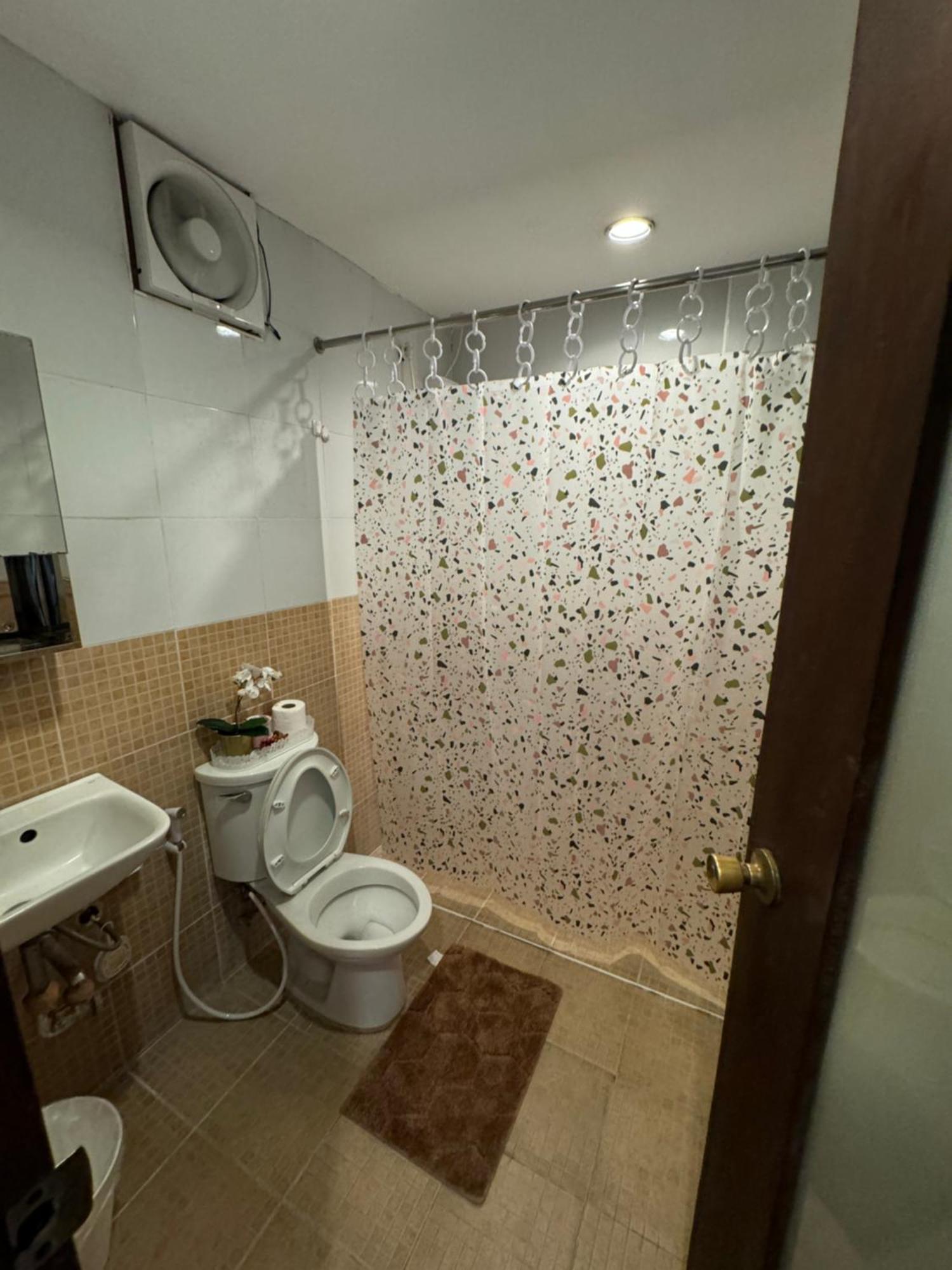 Cozy Pod Aparthotel Олонгапо Екстериор снимка